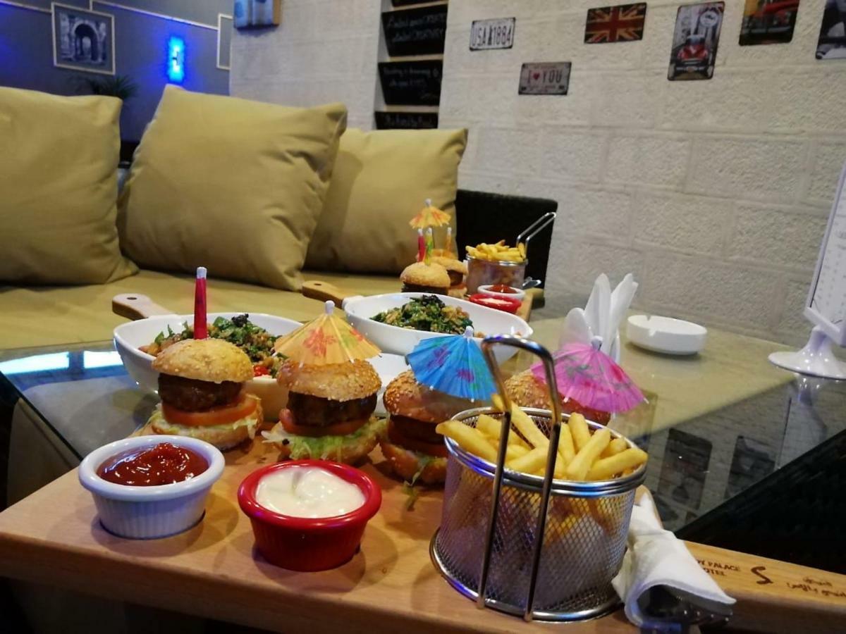 עמאן Carnival Hotel מראה חיצוני תמונה